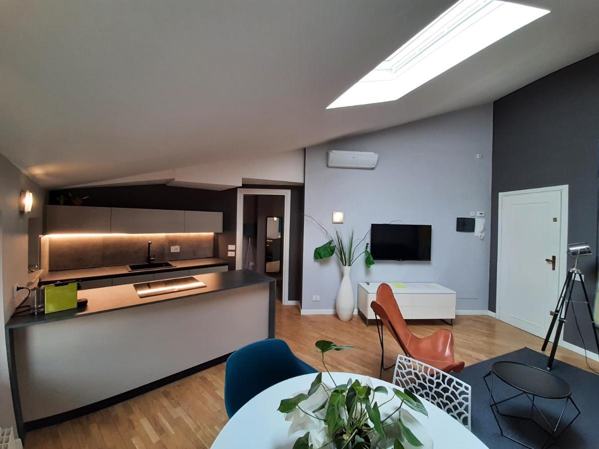 Moaa - Modern Art Apartment Desenzano del Garda Exterior foto